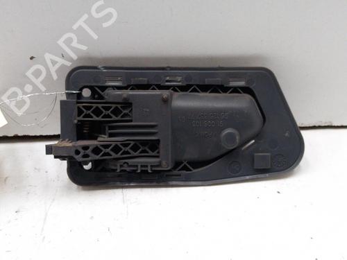 Used Front right interior door handle Front right interior door handle PEUGEOT 306 Hatchback (7A, 7C, N3, N5) 1.9 D (68 hp) 28793477 28793477