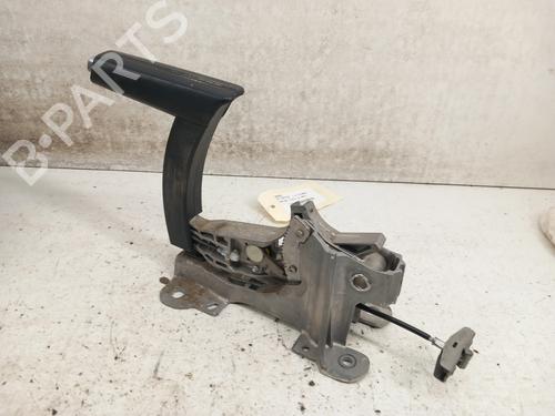 hand-brake-citroen-c4-cactus-2014-28737633 main image