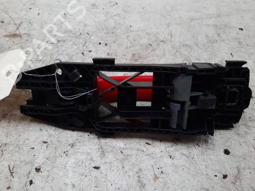 Używane Klamka zewnętrzna drzwi tylnych lewych VW POLO V (6R1, 6C1) 1.6 TDI (90 hp) 28775260