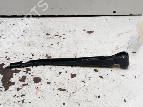 Used Rear windshield wiper arm BMW 1 (E87) 118 d (122 hp) 28767074