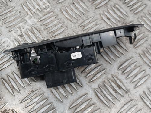 Left front window switch PEUGEOT 208 I (CA_, CC_) 1.2 VTI 82 | BP32118639I27 - Image 2