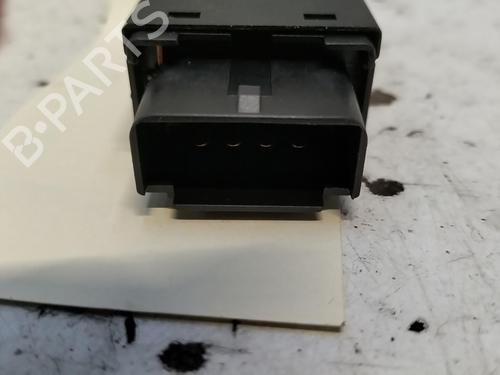 Used Warning switch Warning switch SEAT CORDOBA (6K1, 6K2) 1.9 SDI (68 hp) 28779063 28779063