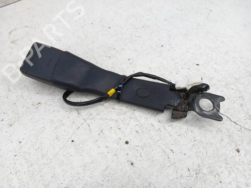Engate do cinto Engate do cinto PEUGEOT 107 (PM_, PN_) 1.4 HDi (54 hp) 28744150 28744150