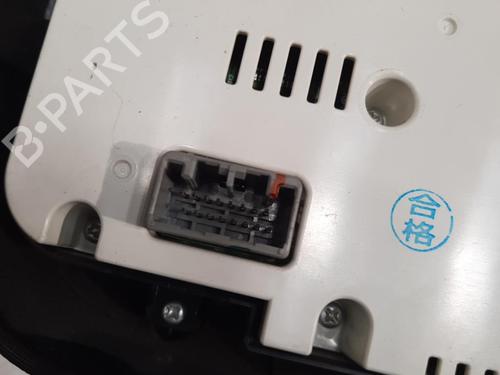 Airco bedieningspaneel SUZUKI SWIFT III (MZ, EZ) 1.3 DDiS (RS413D) (75 hp) 28764152