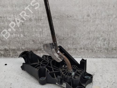 Used Gear lever FORD FIESTA V (JH_, JD_) 1.3 (69 hp) 28734314