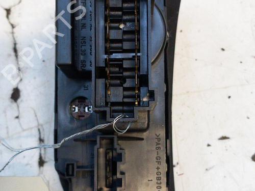 Used Headlight switch VW POLO III (6N1) 60 1.4 (60 hp) 28748524