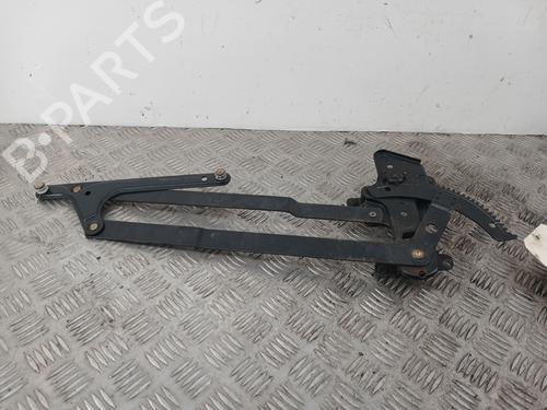 front-right-window-mechanism-renault-trafic-van-t_-p_-v_-1989-1990-1991-1992-1993-1994-1995-1996-1997-1998-1999-2000-2001-2002-32250144 main image