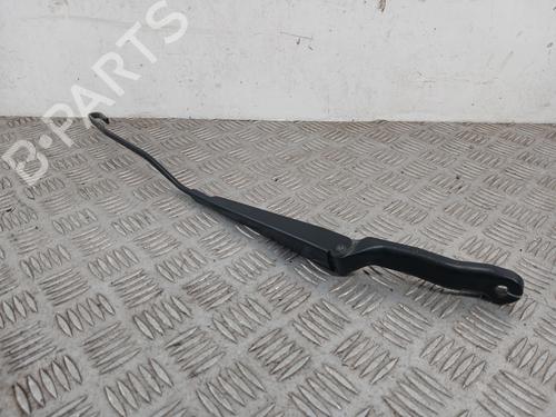 Used Front windshield wiper arm Front windshield wiper arm PEUGEOT 206 Hatchback (2A/C) 2.0 HDI 90 (90 hp) 33946799 33946799