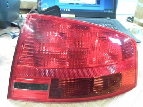 Højre baglygte AUDI A4 B7 (8EC) RS4 quattro (420 hp) 28755395