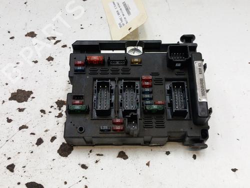 Sikringsdose PEUGEOT 307 Break (3E) 2.0 HDI 110 (107 hp) 28766530