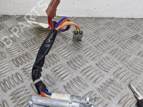 Used Ignition barrel Ignition barrel PEUGEOT 405 II Break (4E) 1.9 TD (90 hp) 39952876 39952876