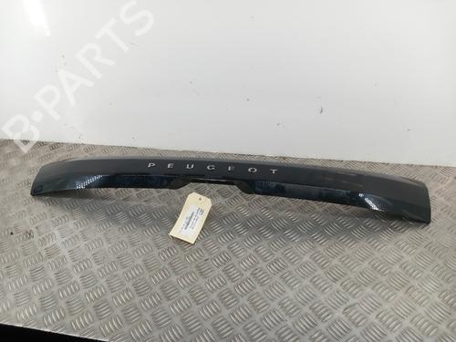 Pynteliste til bagklap PEUGEOT 208 II (UB_, UP_, UW_, UJ_) e-208 (136 hp) 29844016