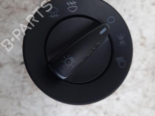 Used Headlight switch SKODA ROOMSTER (5J7) 1.9 TDI (105 hp) 28749472