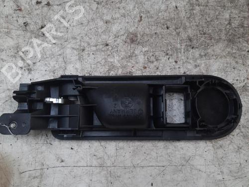 Høyre bak invendig håndtak VW GOLF IV (1J1) 1.9 TDI (90 hp) 28787175