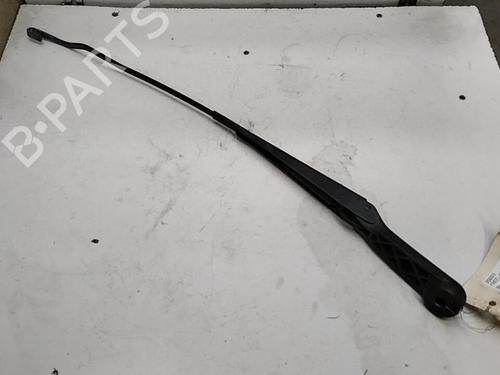 Front windshield wiper arm LAND ROVER FREELANDER I (L314) 2.0 Td4 4x4 | BP28759531C143 