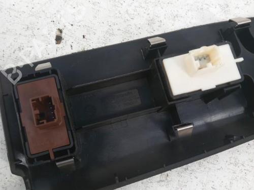 Right front window switch FIAT 500X (334_) 1.6 D Multijet (334AXA1B, 334AXA11) | BP36763783I26 - Image 3