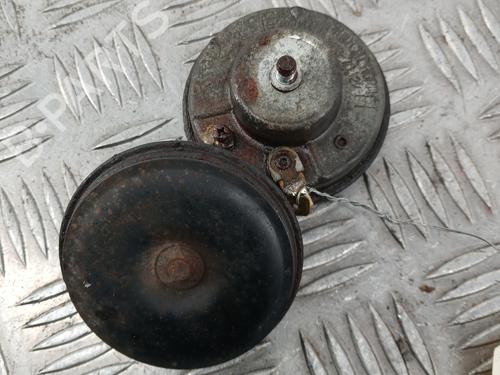 Used Horn MITSUBISHI PAJERO IV (V8_W, V9_W) 3.2 DI-D 4WD (V98W, V88W) (200 hp) 30792115