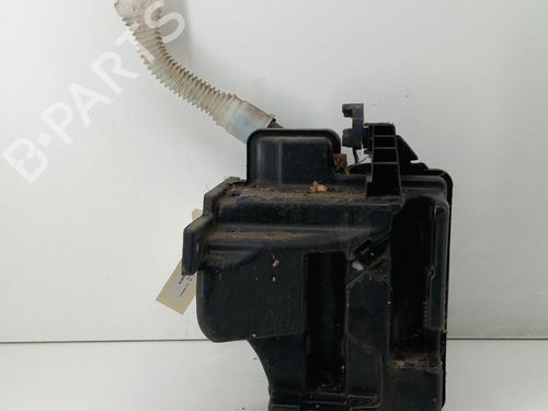 Used Windscreen washer tank SKODA RAPID (NH3, NK3, NK6) 1.6 TDI (105 hp) 28773553