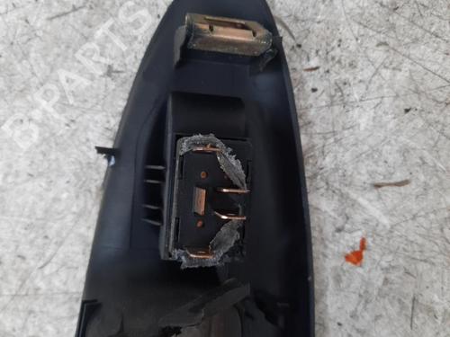 Used Right front window switch AUDI A4 B5 (8D2) 1.9 TDI (110 hp) 28774548