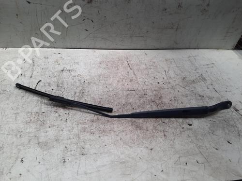 Used Front windshield wiper arm RENAULT MEGANE III Hatchback (BZ0/1_, B3_) 1.5 dCi (BZ09, BZ0D, BZ1W, BZ29, BZ14) (110 hp) 28760465