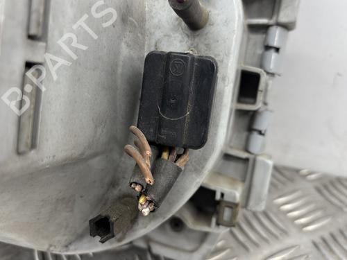 Used Right headlight Right headlight MERCEDES-BENZ 123 Saloon (W123) 240 D (123.123) (72 hp) 28737369 28737369