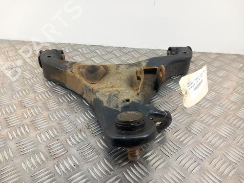 Used Right front suspension arm NISSAN NAVARA NP300 (D40) 2.5 dCi 4WD (D40TT, D40T, D40M, D40BB) (190 hp) 28735024