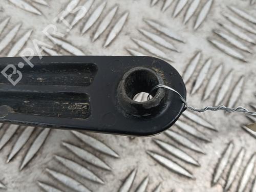 front-windshield-wiper-arm-renault-kangoo-kc01_-1997-33888070 main image