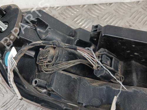 right-taillight-renault-megane-iv-grandtour-k9amn_-2016-33304631 main image