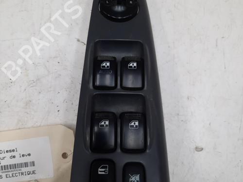 Used Left front window switch Left front window switch KIA CERATO I Hatchback (LD) 2.0 CRDi (112 hp) 28790619 28790619