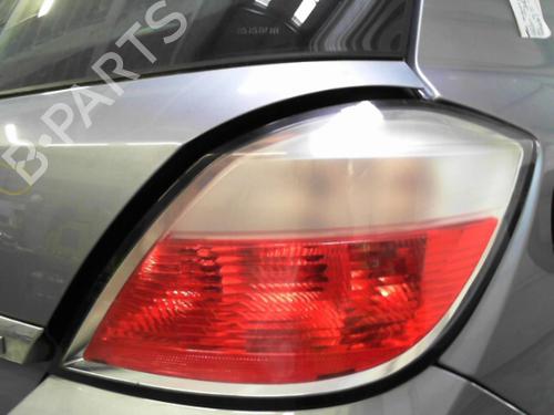 Højre baglygte OPEL ASTRA H (A04) 1.9 CDTI (L48) (120 hp) 28792390