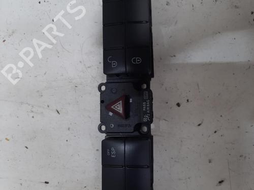 Used Warning switch Warning switch MERCEDES-BENZ C-CLASS Coupe (CL203) C 220 CDI (203.708) (150 hp) 28784706 28784706