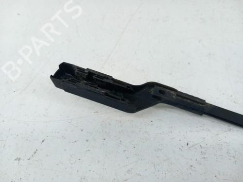 Front windshield wiper arm PEUGEOT 308 I (4A_, 4C_) 1.6 HDi | BP28767892C143 