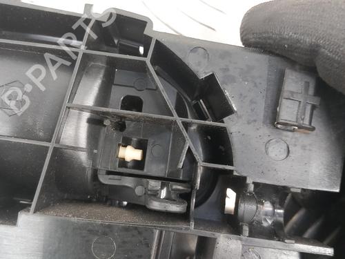 front-left-interior-door-handle-citroen-spacetourer-bus-v_-2016-28735483 main image