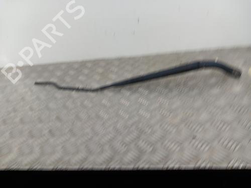 Used Front windshield wiper arm RENAULT MEGANE IV Grandtour (K9A/M/N_) 1.2 TCe 130 (K9MR) (130 hp) 28736287