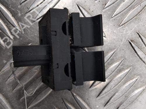 Used Left front window switch Left front window switch SEAT IBIZA IV (6J5, 6P1) 1.4 TDI (90 hp) 28756922 28756922
