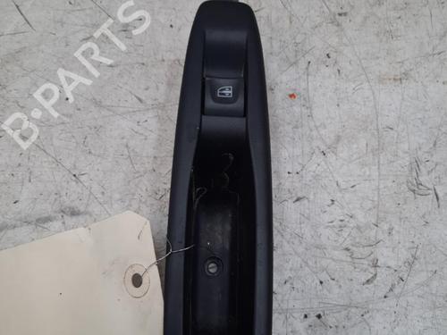 Used Left rear window switch RENAULT CAPTUR I (J5_, H5_) 1.5 dCi 90 (J5N4, J5M5, J5MW, J5M6, J5AL, J5AJ) (90 hp) 28749045
