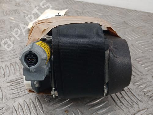 front-left-seatbelt-citroen-c4-cactus-2014-32854369 main image