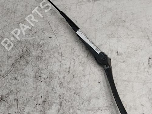 front-windshield-wiper-arm-mercedes-benz-c-class-w203-2000-2001-2002-2003-2004-2005-2006-2007-36425306 main image