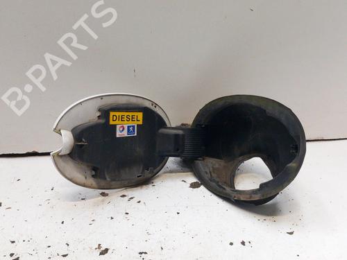 Used Fuel flap PEUGEOT EXPERT Van (VF3A_, VF3U_, VF3X_) 1.6 HDi 90 16V (90 hp) 28756251
