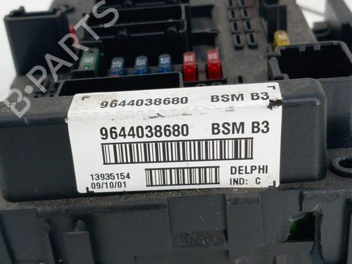 Used Fuse box PEUGEOT 307 (3A/C) 1.6 16V (109 hp) 28788772