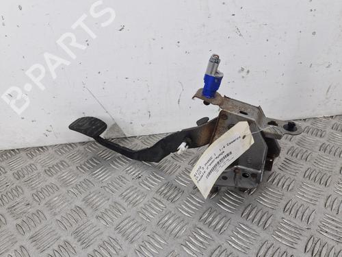 clutch-pedal-renault-clio-iii-br01-cr01-2005-2006-2007-2008-2009-2010-2011-2012-2013-2014-40046352 main image