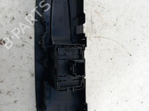 right-front-window-switch-renault-kadjar-ha_-hl_-2015-28780658 main image