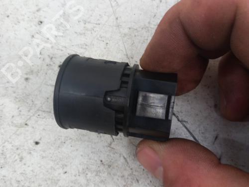 Used Switch Switch RENAULT MEGANE III Grandtour (KZ0/1) 1.5 dCi (KZ09, KZ0D, KZ1G, KZ29, KZ14, KZ1W, KZ10, KZ1F,... (110 hp) 28734711 28734711