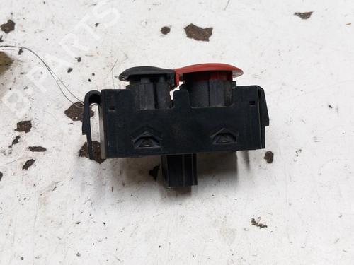 Pulsante luci di emergenza RENAULT KANGOO Express (FW0/1_) 1.6 (FW00, FW0E, FW0N, FW0P, FW0Y) (87 hp) 28792172