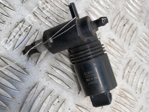 Used Washer pump Washer pump NISSAN NOTE (E11, NE11) 1.6 (110 hp) 39152561 39152561