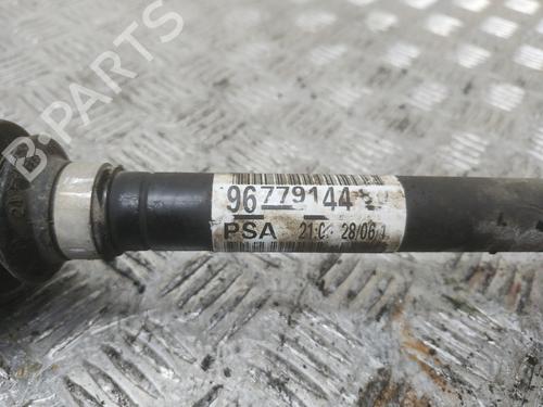 Used Left front driveshaft PEUGEOT 308 II (LB_, LP_, LW_, LH_, L3_) 1.6 BlueHDi 120 (120 hp) 28739963