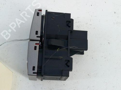 Used Warning switch FORD KUGA I 2.0 TDCi (140 hp) 28773648