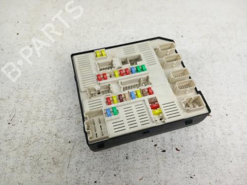 fuse-box-renault-megane-iii-hatchback-bz01_-b3_-2008-33307156 main image