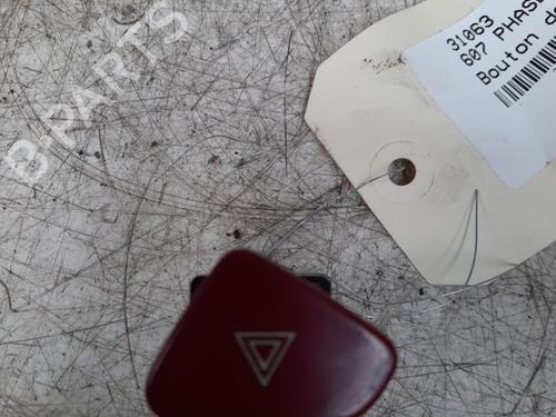 Used Warning switch PEUGEOT 607 (9D, 9U) 2.0 HDi (107 hp) 28790246