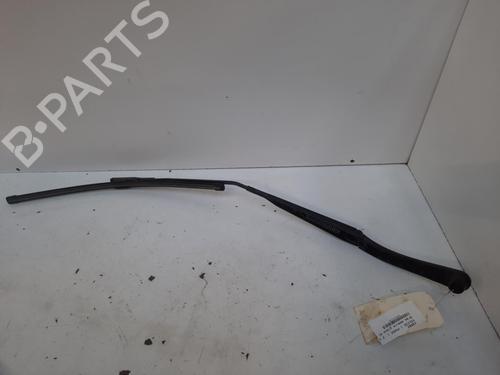 Used Front windshield wiper arm RENAULT KOLEOS I (HY_) 2.0 dCi (HY0K) (150 hp) 28757813